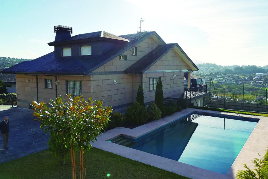 Vivenda unifamiliar, Chalet en Bembrive, Vigo